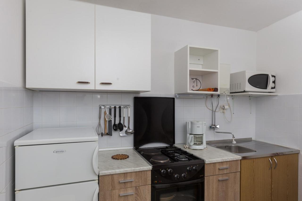 Apartments Miskovic Donje Celo Habitación foto